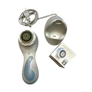 Clarisonic Pro Facial Cleansing Brush System Charger and Replacement Head Bundle